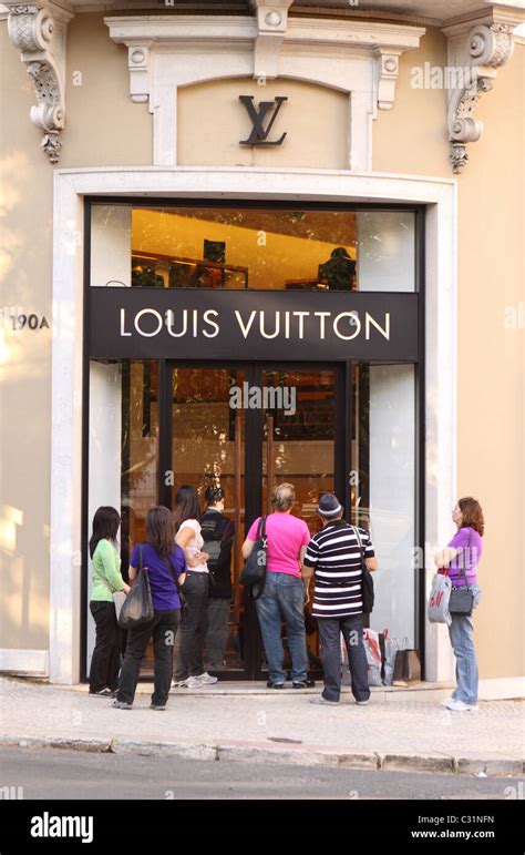 louis vuitton portugal stores.